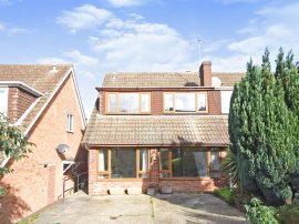 Vine Way, Brentwood photo