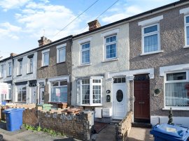 Castle Road, Grays thumb 1