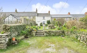 Click for details Troon Row, Breage, Helston, Cornwall, TR13 photo