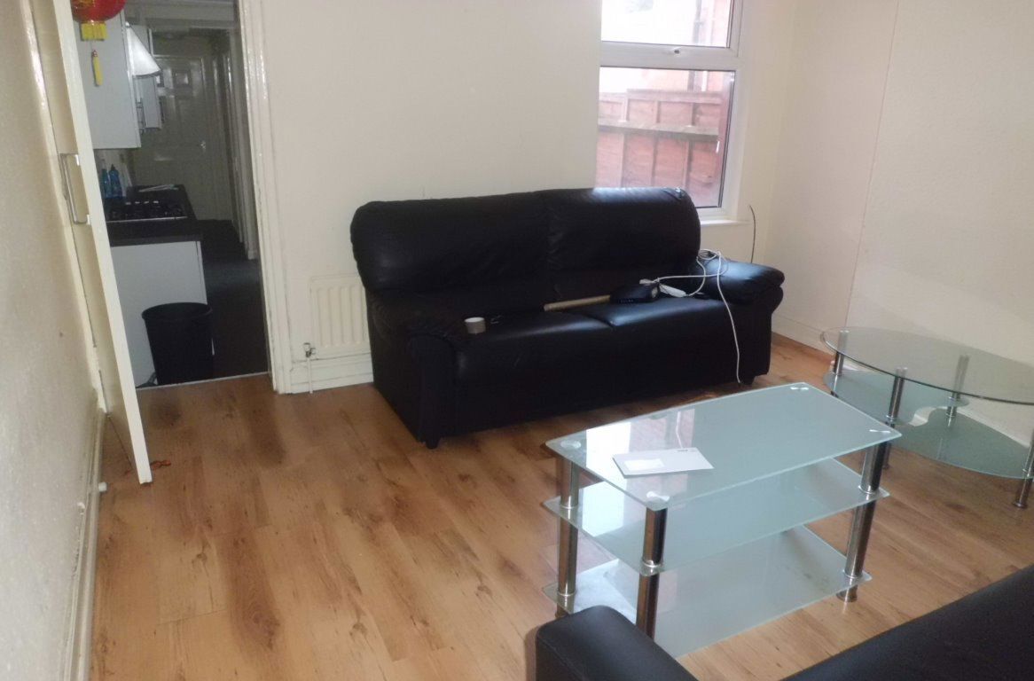 24 Luton Road, B29 7BN Image 2