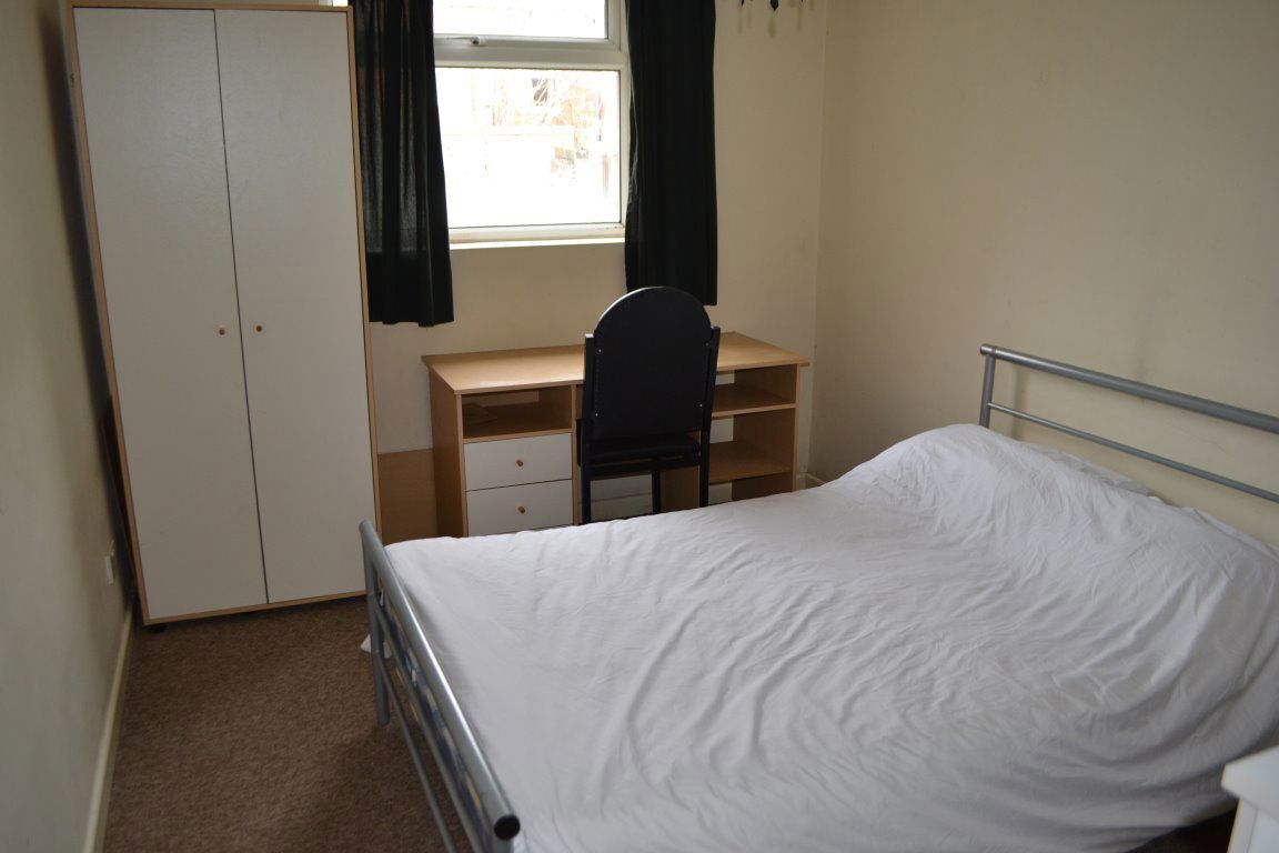 24 Luton Road, B29 7BN Image 9