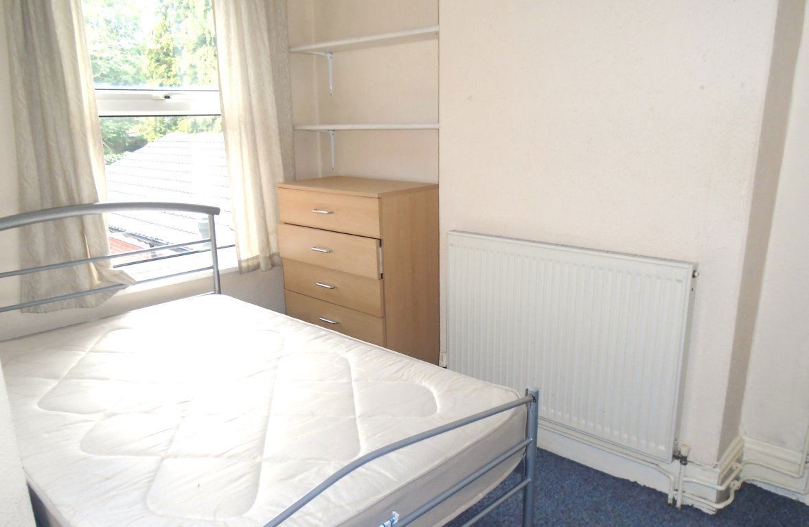 29 Luton Road, B29 7BN Image 7