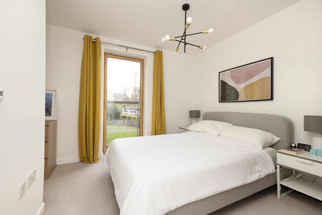 16 (Flat 2) Hughes Close, Canonmills, Edinburgh, EH7 4FY Image 12