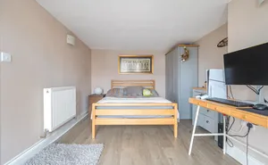 Click for details Great Headland Crescent, Paignton, Devon, TQ3 photo