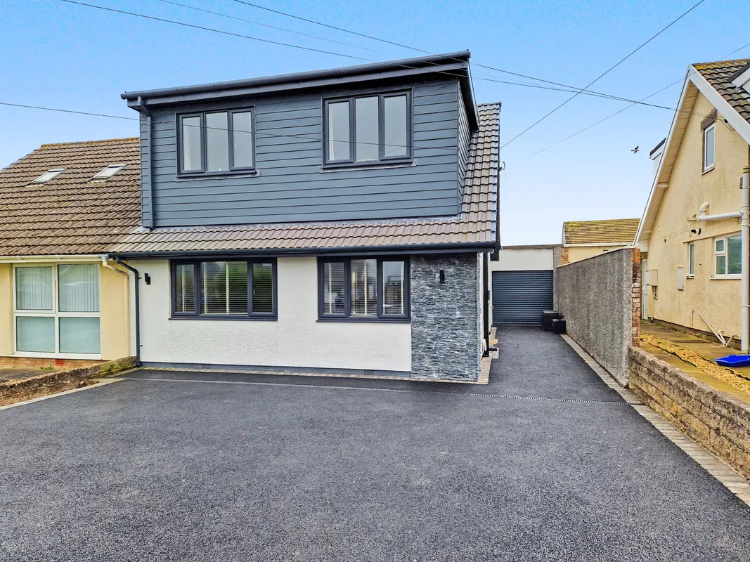 Long Acre Drive, Nottage, Porthcawl, CF36 3SB
