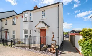 Click for details Oystercatcher Court, Shaldon, Devon, TQ14 photo
