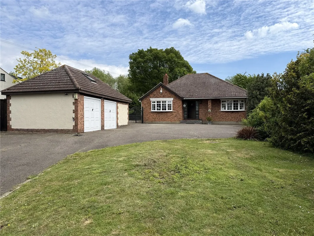 Lower Dunton Road, Horndon On The Hill, Stanford-Le-Hope, Essex, SS17