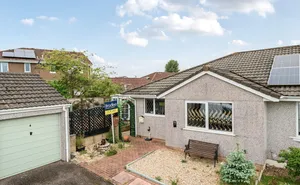Click for details Blossom Close, Dunkeswell, Honiton, Devon, EX14 photo
