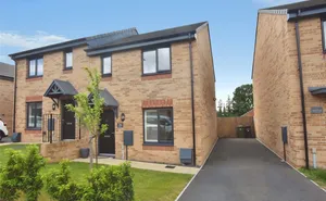 Click for details Vesta Close, Exeter, Devon, EX1 photo