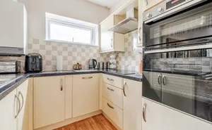 Click for details Bampton Close, Marldon, Paignton, Devon, TQ3 photo