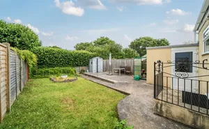 Click for details Bampton Close, Marldon, Paignton, Devon, TQ3 photo