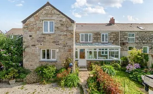 Click for details Godolphin Road, Helston, Cornwall, TR13 photo