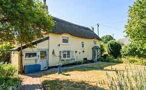 Click for details St. Johns Road, Exmouth, Devon, EX8 photo