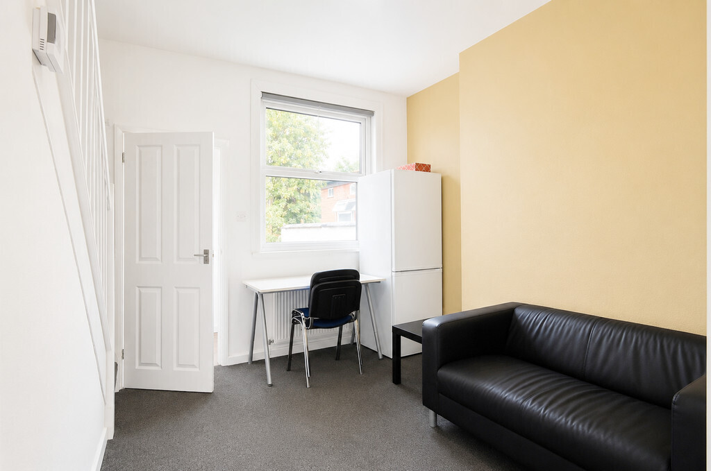 Caludon Road, Coventry Image 3