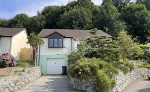 Click for details Furry Way, Helston, Cornwall, TR13 photo
