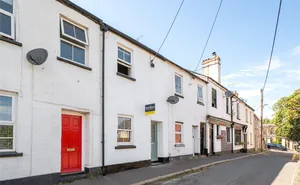 Click for details Dean Street, Crediton, Devon, EX17 photo