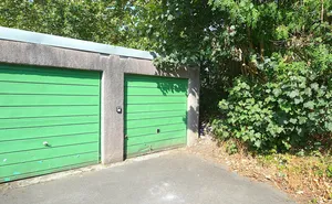 Click for details Drake Gardens, Tavistock, Devon, PL19 photo