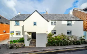 Click for details Fore Street, Bovey Tracey, Newton Abbot, Devon, TQ13 photo