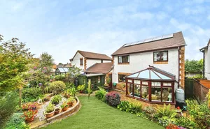 Click for details Churchfields Drive, Bovey Tracey, Newton Abbot, Devon, TQ13 photo