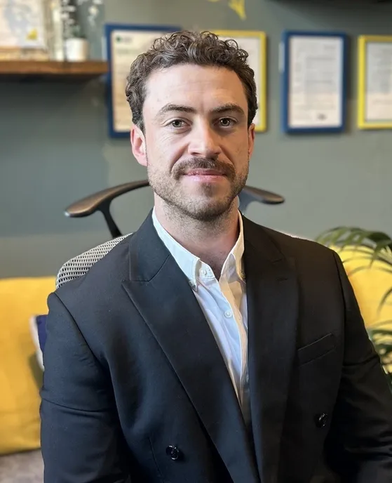 Niall Robinson headshot