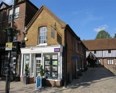 Brown & Merry, Estate Agent in Berkhamsted