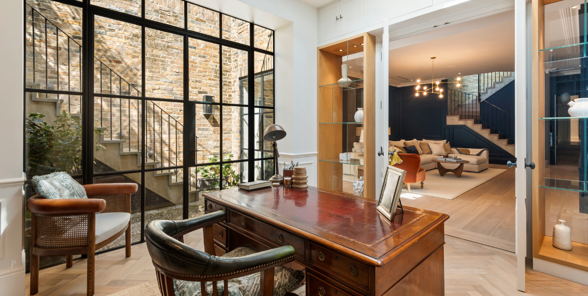 https://mr2.homeflow-assets.co.uk/files/media/image/0000/0000/33775de9e8bf26f8e8018e0d7a126c54/inside-lovely-modern-cosy-home.png