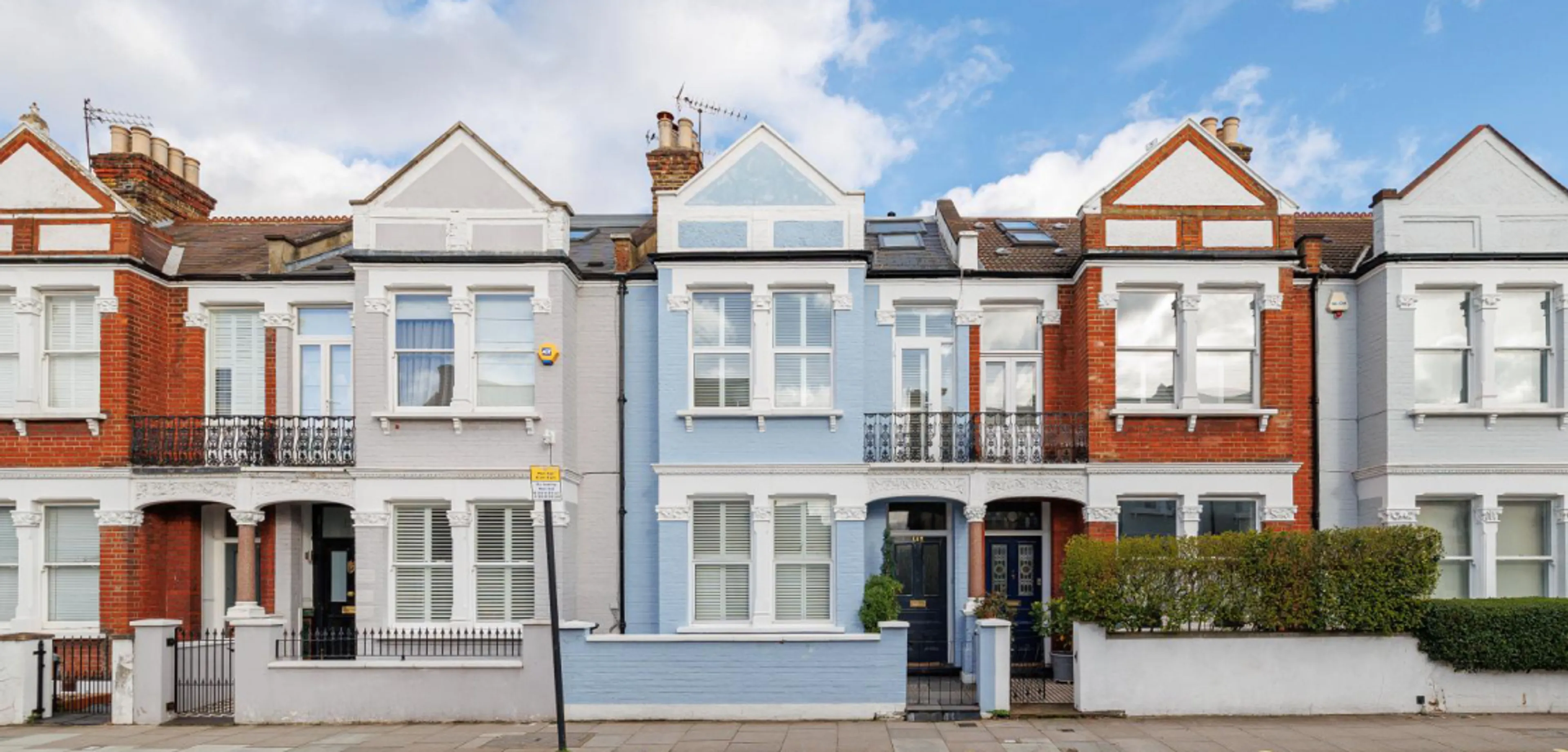 1115x535px-ClaphamCommon&Brixtonbranch.jpg