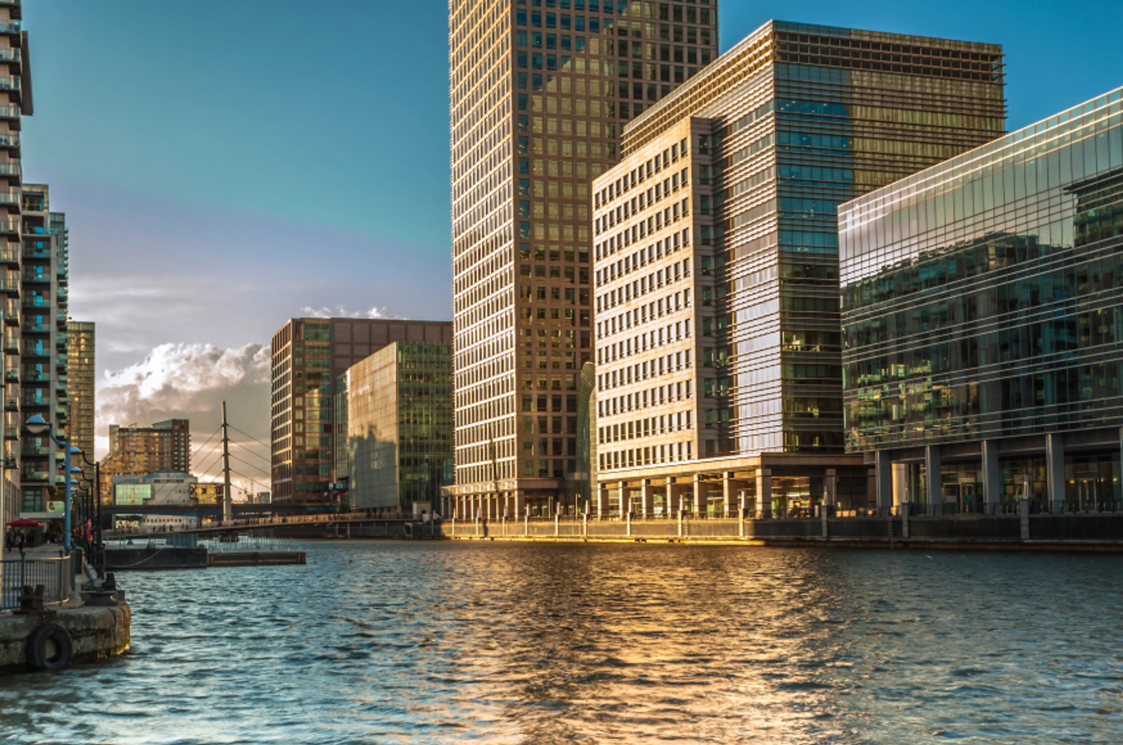 874x580-CanaryWharfbranch-2.jpg