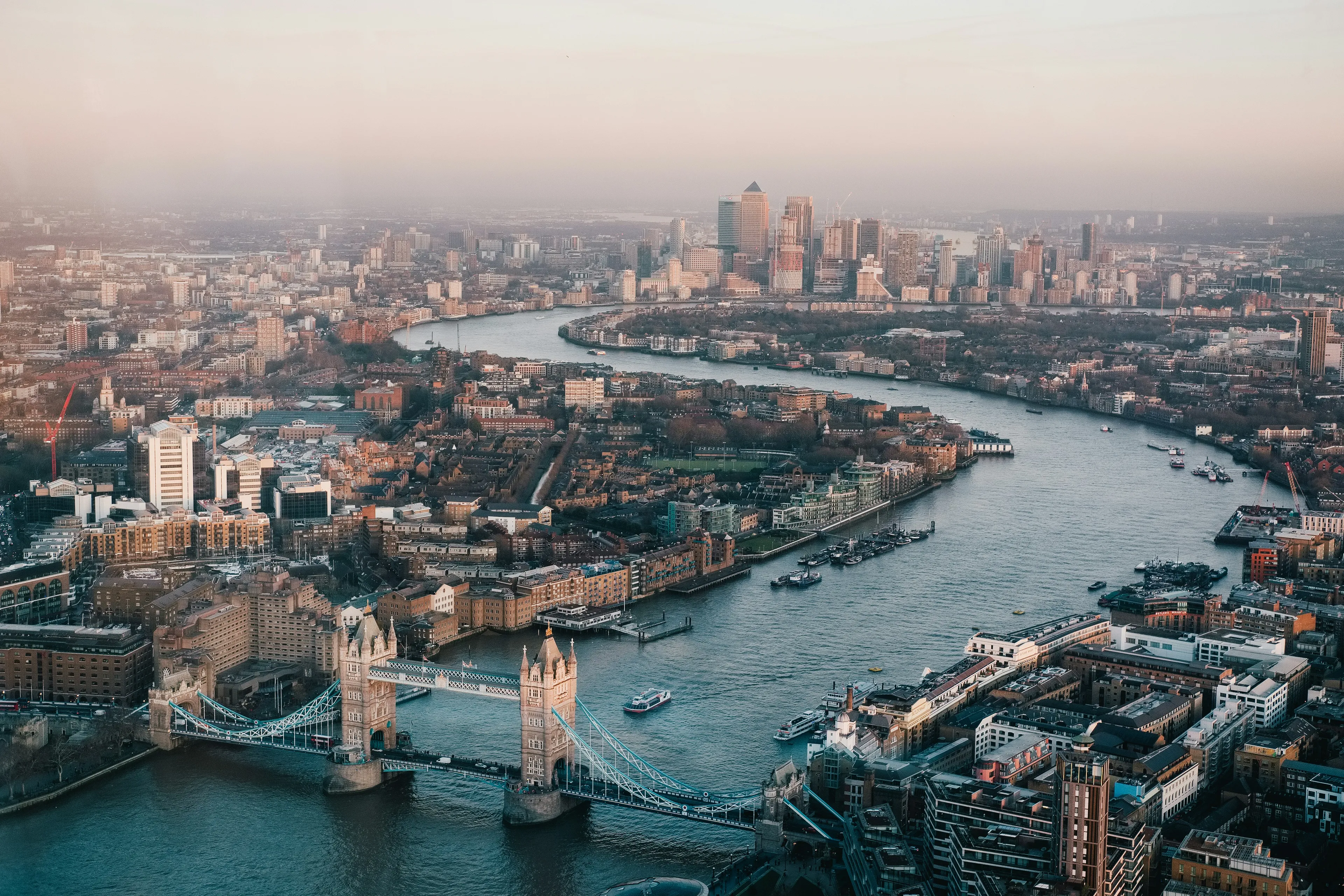 Corporate Relocations in Summer: How London Landlords Can Benefit 