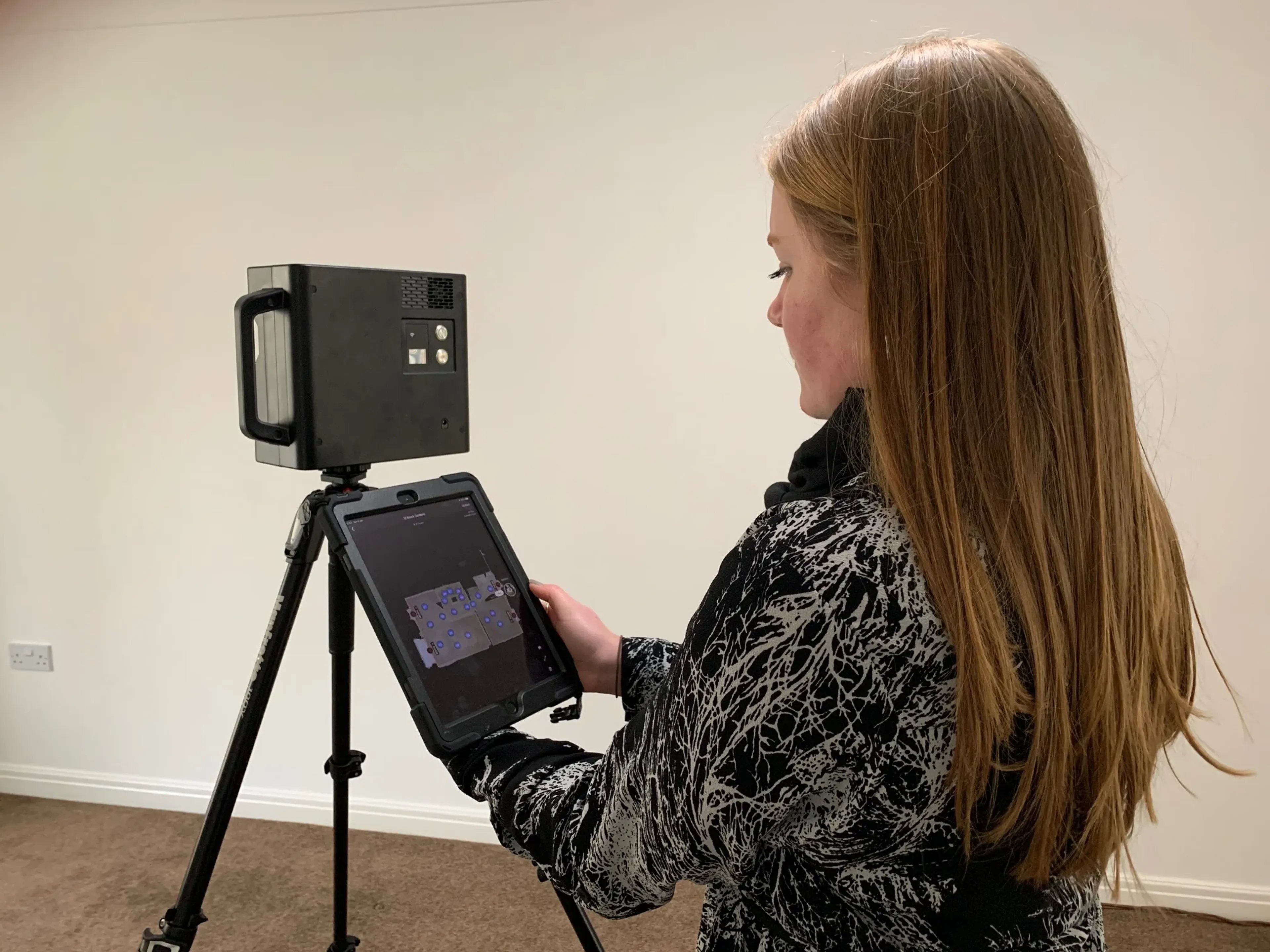 https://mr2.homeflow-assets.co.uk/files/media/image/0000/0000/b08cb0d2979f00b512f6e7b16ea64c14/Matterport_photo.png