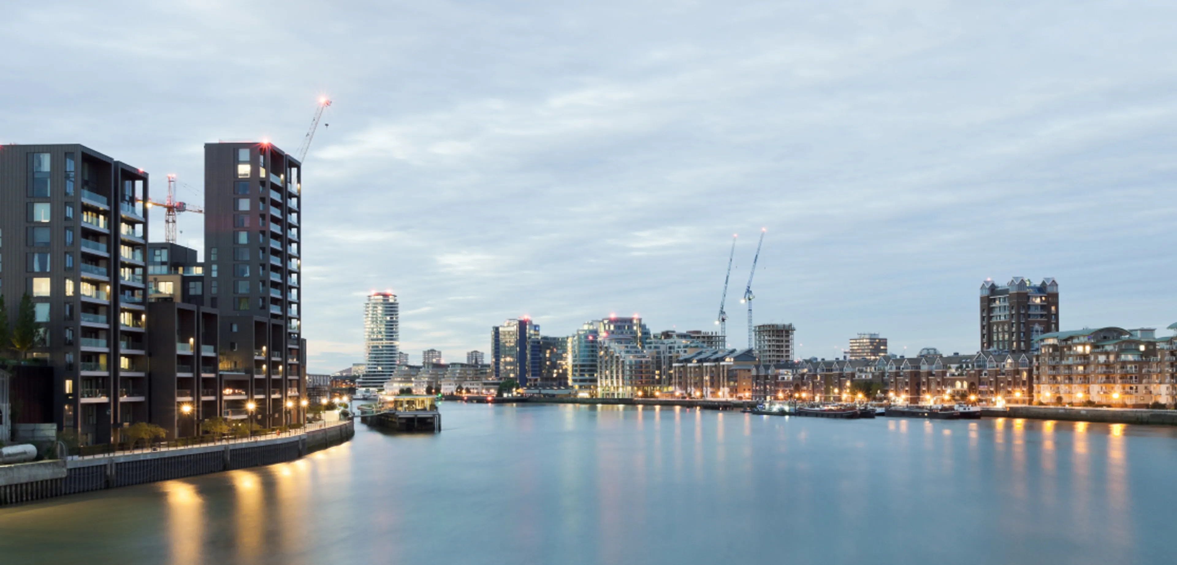 https://mr2.homeflow-assets.co.uk/files/media/image/0000/0000/ff85efdba8de74b1c02adcbd62c1e0c2/1115x535px-Wandsworth-1.jpg