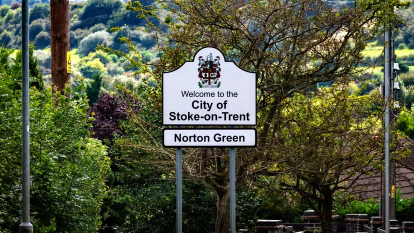 https://mr2.homeflow-assets.co.uk/files/media/image/0000/0000/521cd441a9c0c1af23bdaa6a235d4729/estate-and-letting-agents-norton-stoke-on-trent.jpg