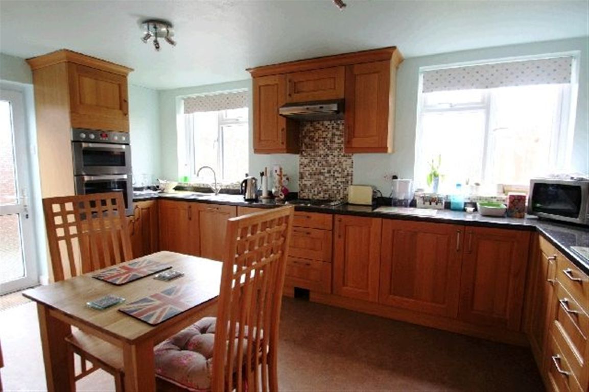 3 bedroom property for sale in Trinity Road, Old Wolverton, Milton