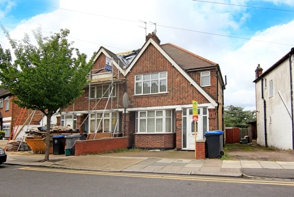 CAIRNFIELD AVENUE, NEASDEN, NW2 7PH