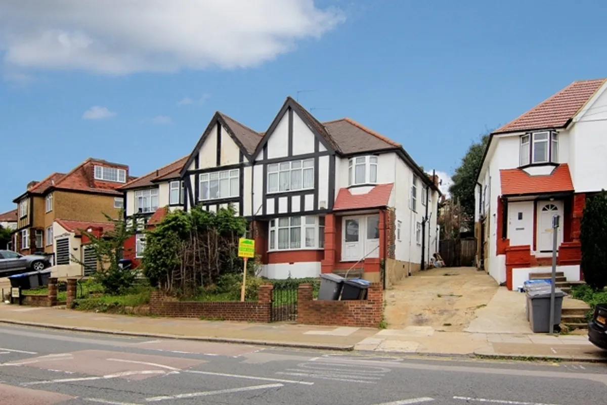 TANFIELD AVENUE, NEASDEN, NW2 7RT