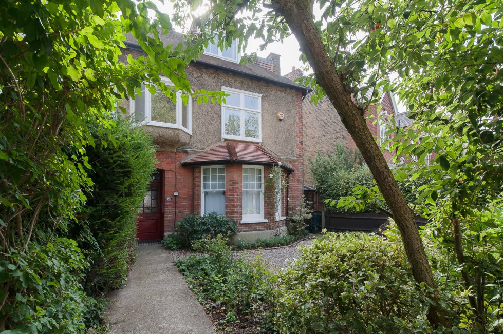 5 bedroom property in The Crescent Guide price £2,500,000