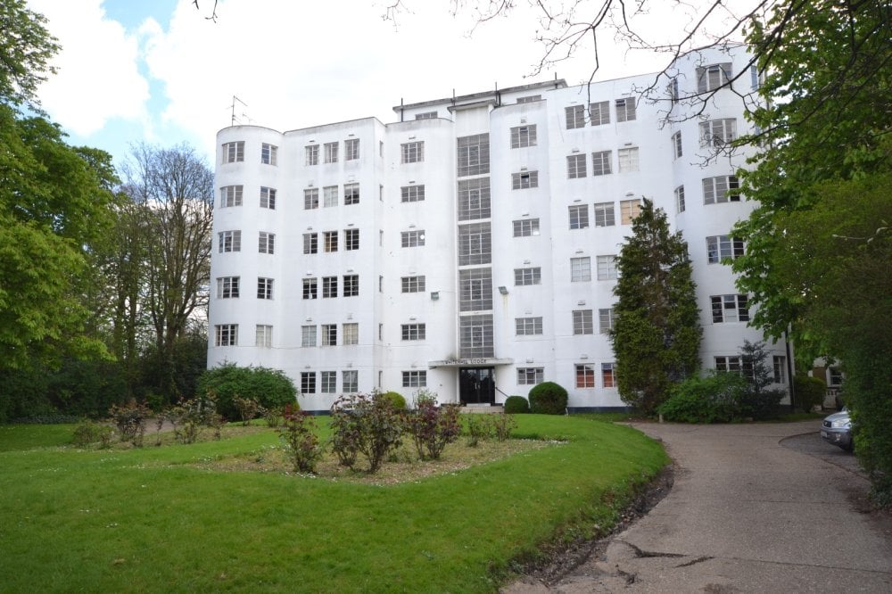 2 bedroom property for sale in Whitehall Lodge, Pages Lane, Muswell Hill, N10 £425,000 2 bedroom property for sale in Whitehall Lodge, Pages Lane, Muswell Hill, N10 £425,000