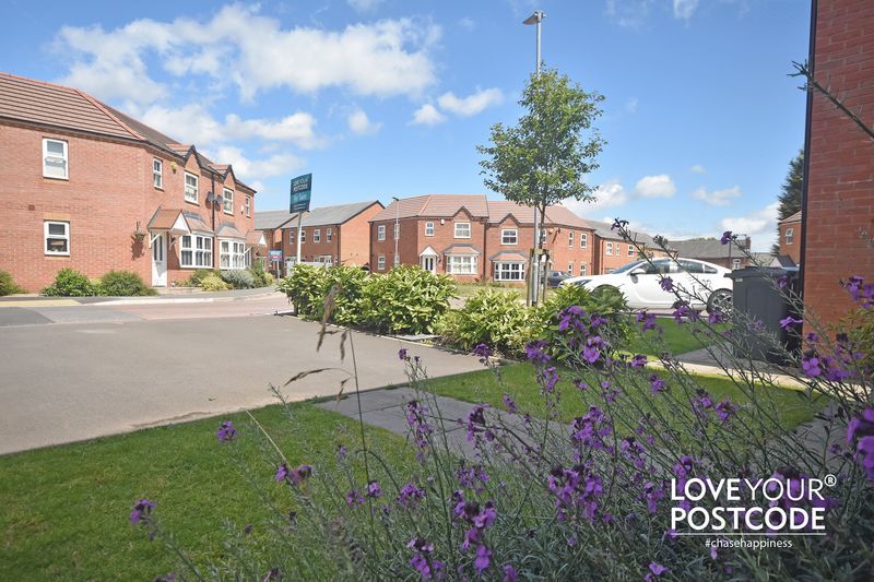 2 bedroom property for sale in Yorkshire Grove, Walsall WS2 7BS Guide price £129,950