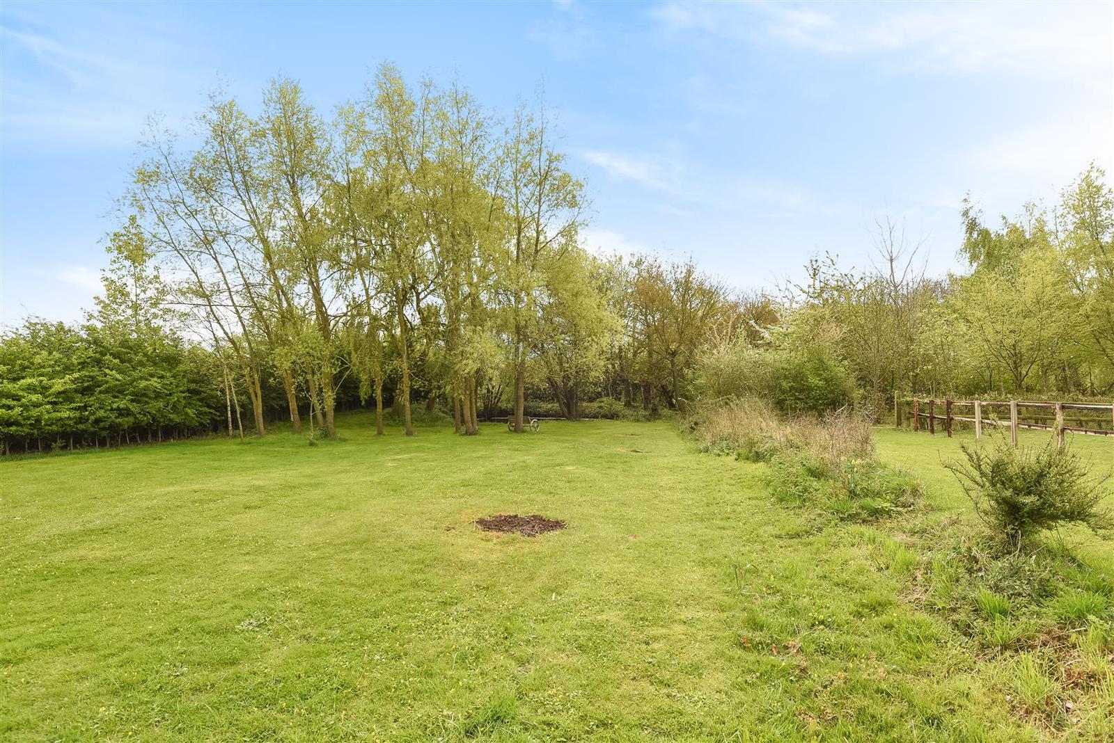 4 bedroom property for sale in Old Wharf Road, Longcot Guide price £