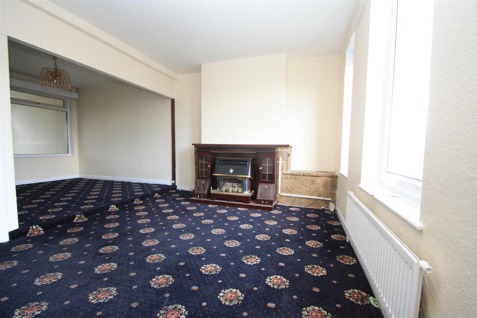 3 bedroom property for sale in Queensway, Bletchley, Milton Keynes £