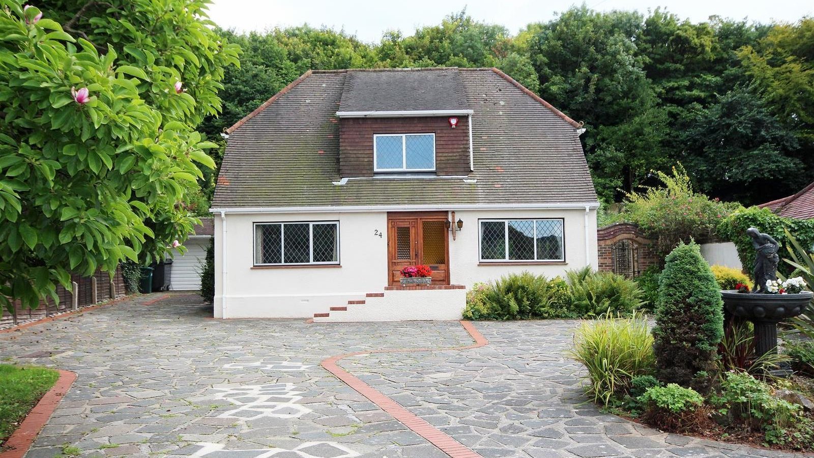property for sale in Carden Avenue, Patcham, Brighton £735,000