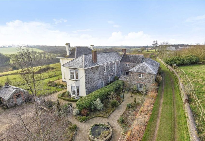 Stags 8 bedroom property for sale in Bow, Crediton, Devon, EX17
