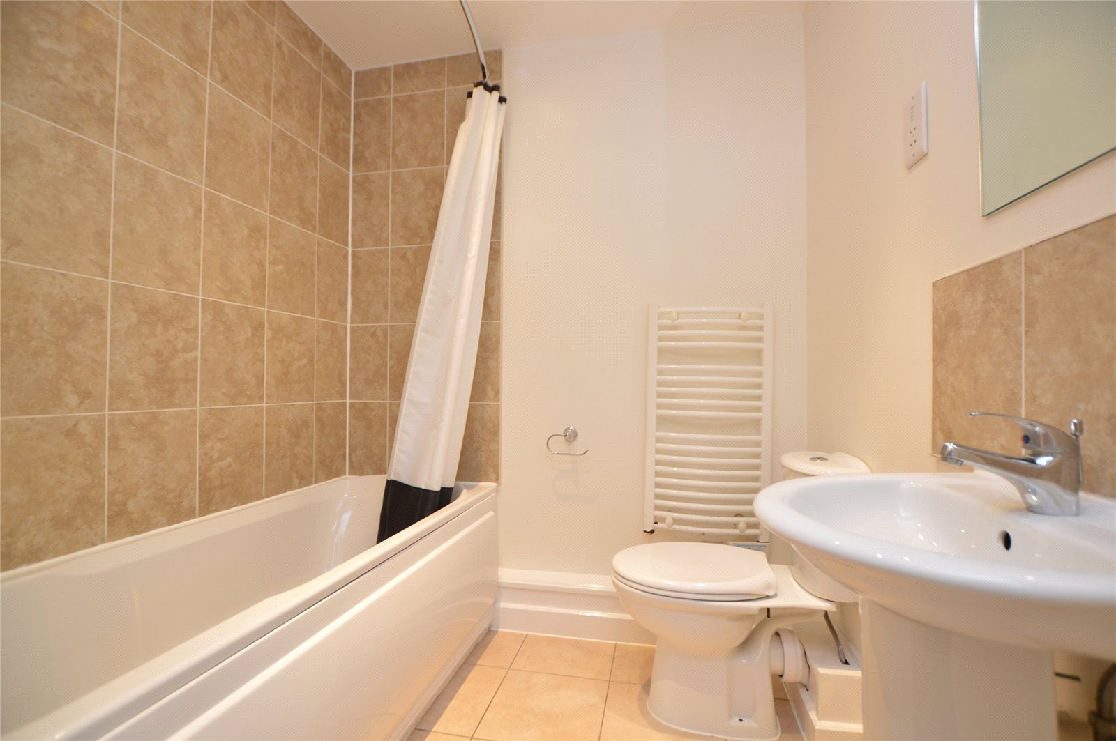 apartment for sale in Morley, bathroom shower and bath