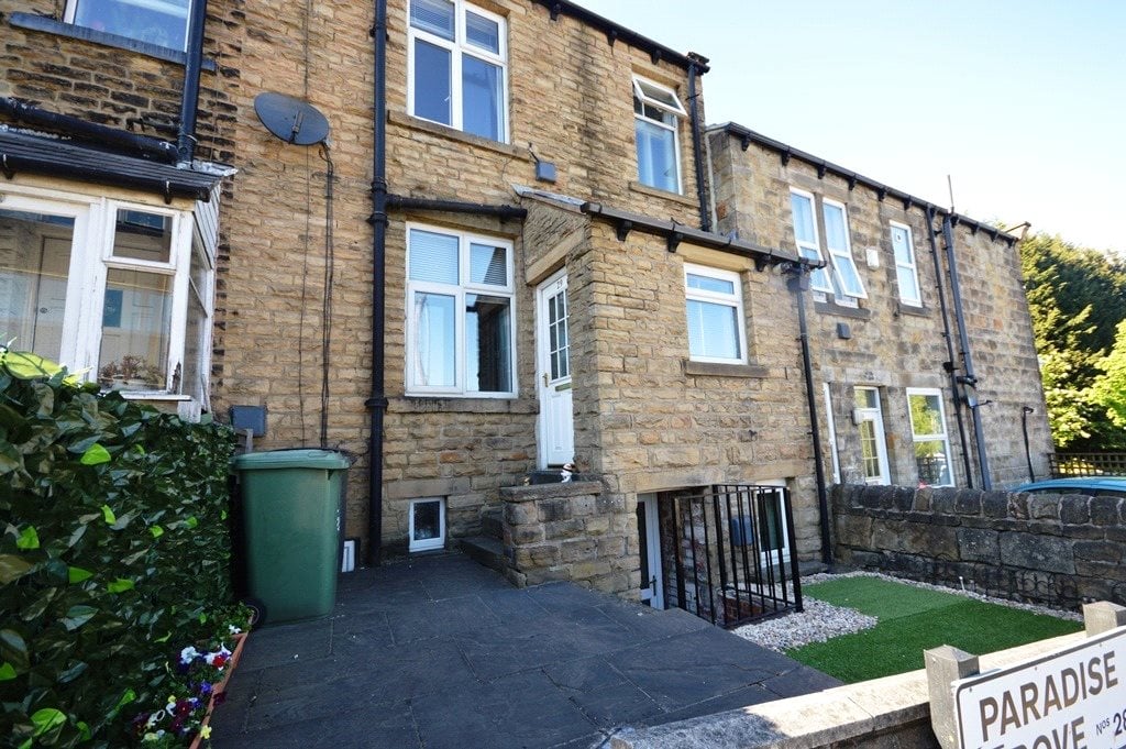 Property for sale in Horsforth, exterior home terraced house.