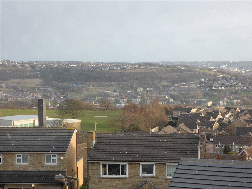 2 bedroom property to let in Foxhill, Baildon, BD17 £575 pcm