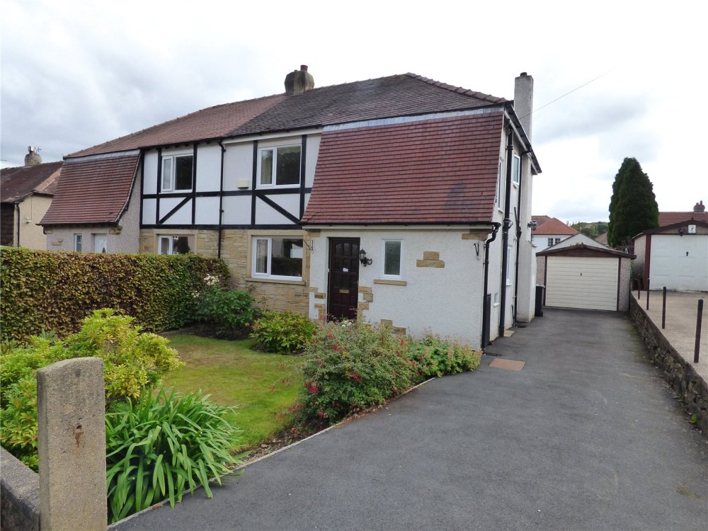 3 Bedroom Property For Sale In Broadgate Crescent Huddersfield West Yorkshire Hd5 Offers Over 200000 3 Bedroom Property For Sale In Broadgate Crescent Huddersfield West Yorkshire Hd5 Offers Over 200000