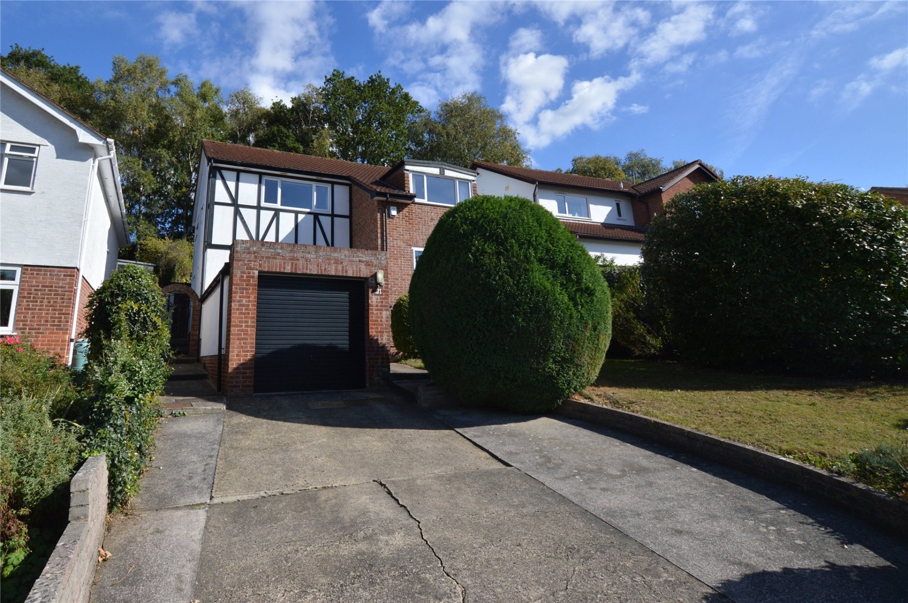 4 bedroom property for sale in Oak Tree Drive, Newton Abbot, Devon