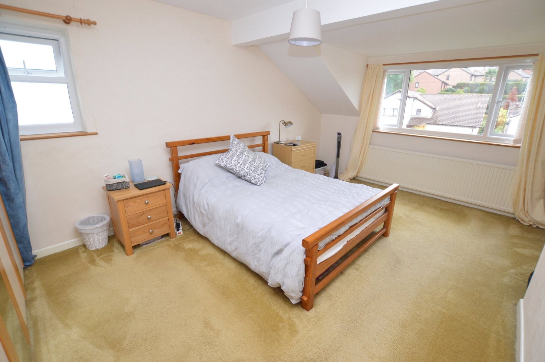 4 bedroom property for sale in Oak Tree Drive, Newton Abbot, Devon