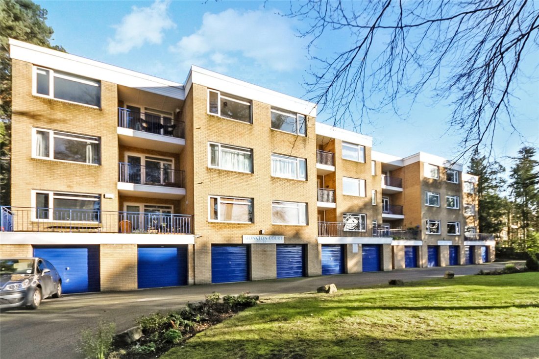 1 bedroom property for sale in Branksome Wood Road, Bournemouth, Dorset