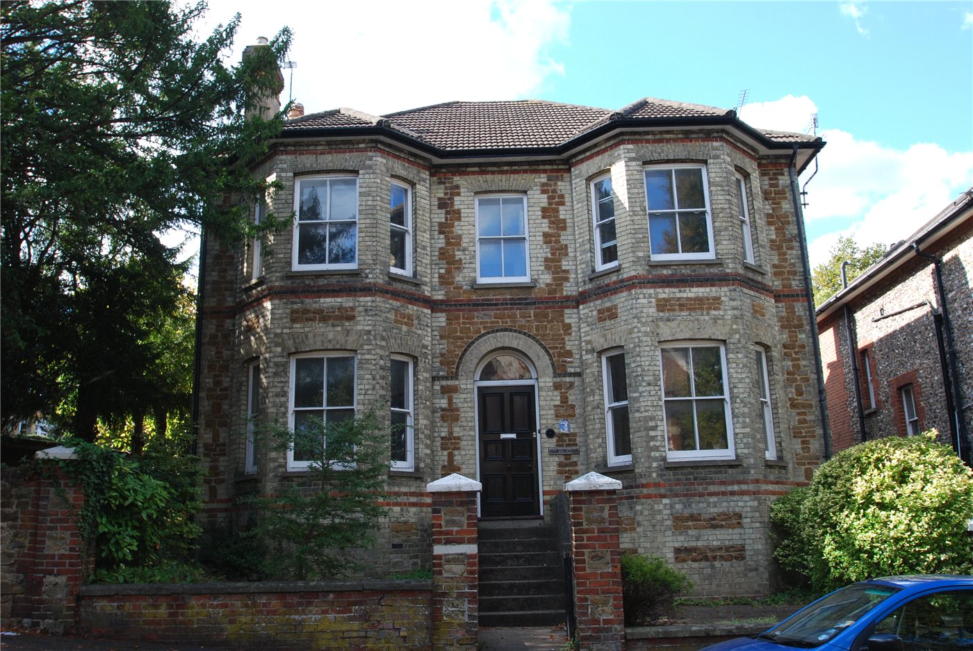 5 bedroom property for sale in Jenner Road, Guildford, Surrey, GU1